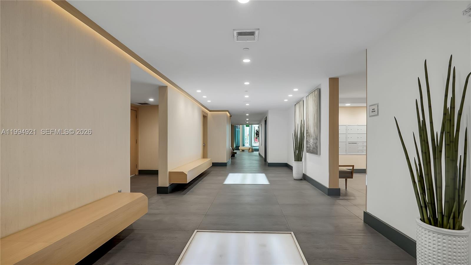 IVY CONDO - Residential