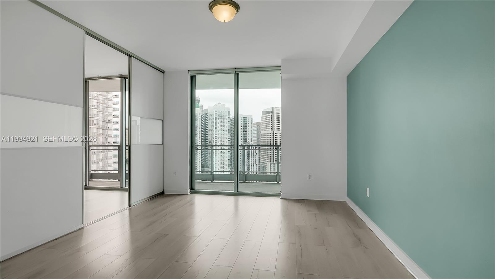 IVY CONDO - Residential