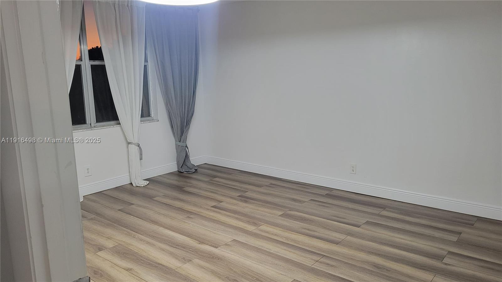 CONDOMINIUM 4 OF ENVIRON - Residential