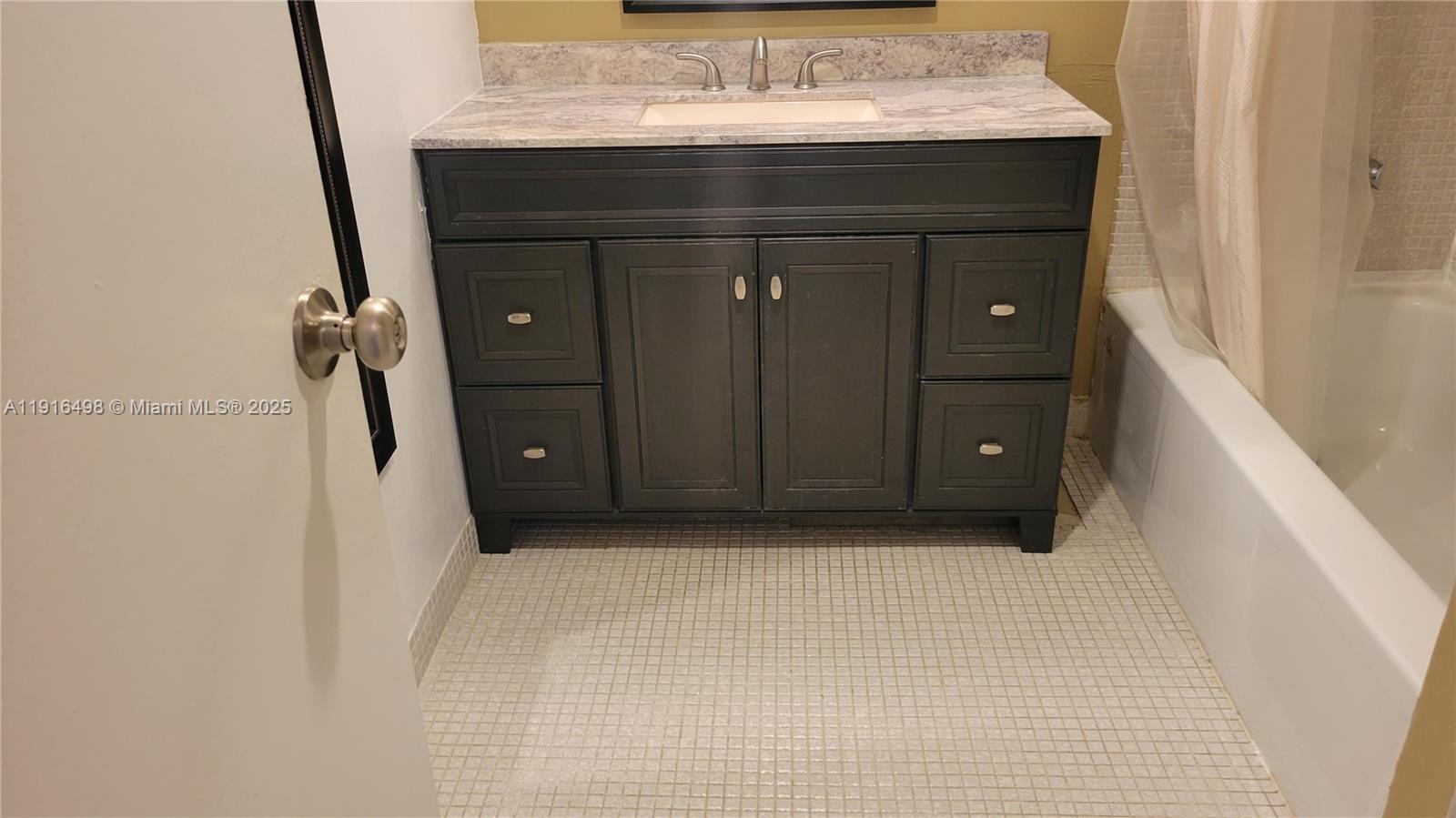 CONDOMINIUM 4 OF ENVIRON - Residential