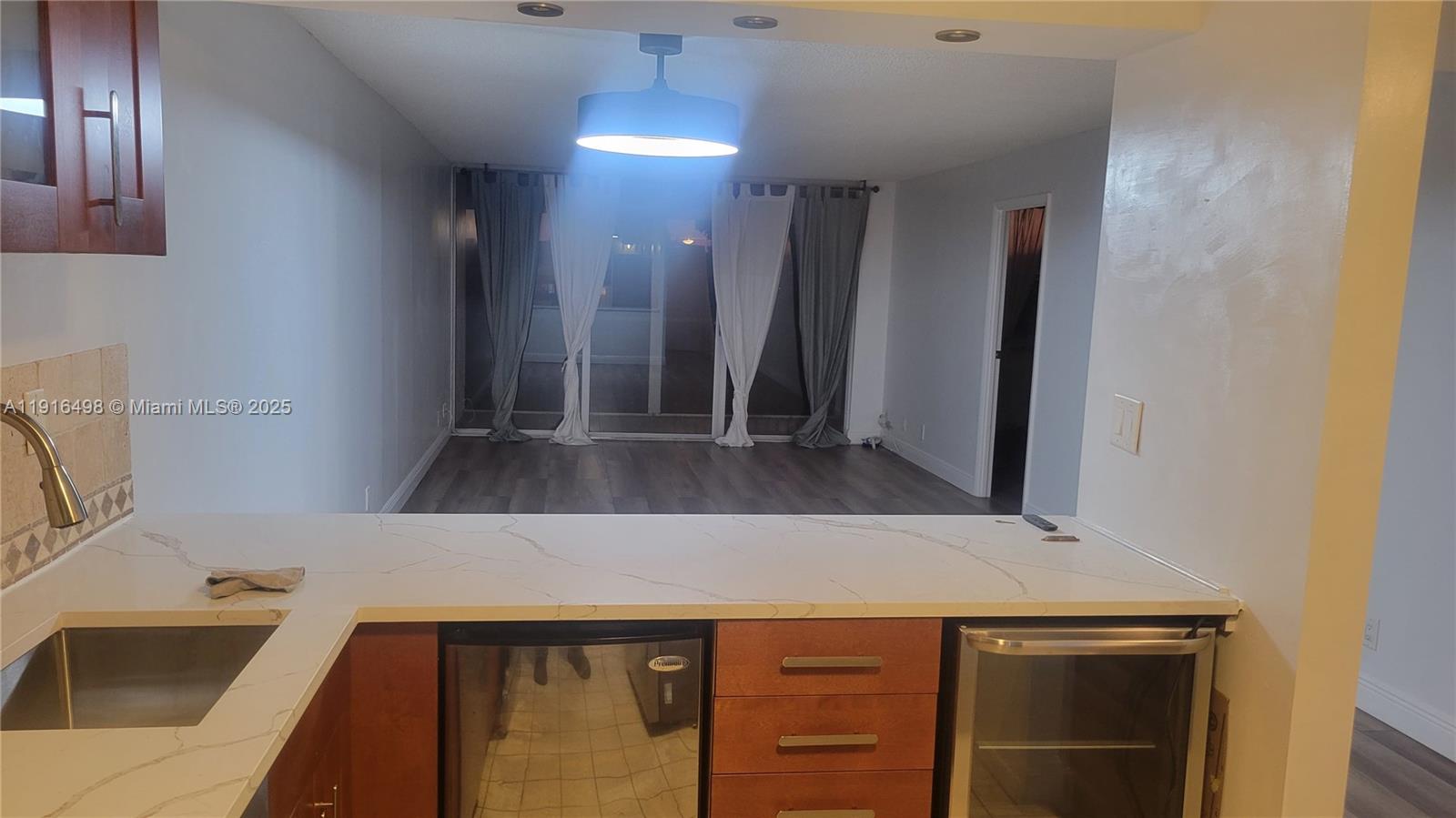 CONDOMINIUM 4 OF ENVIRON - Residential