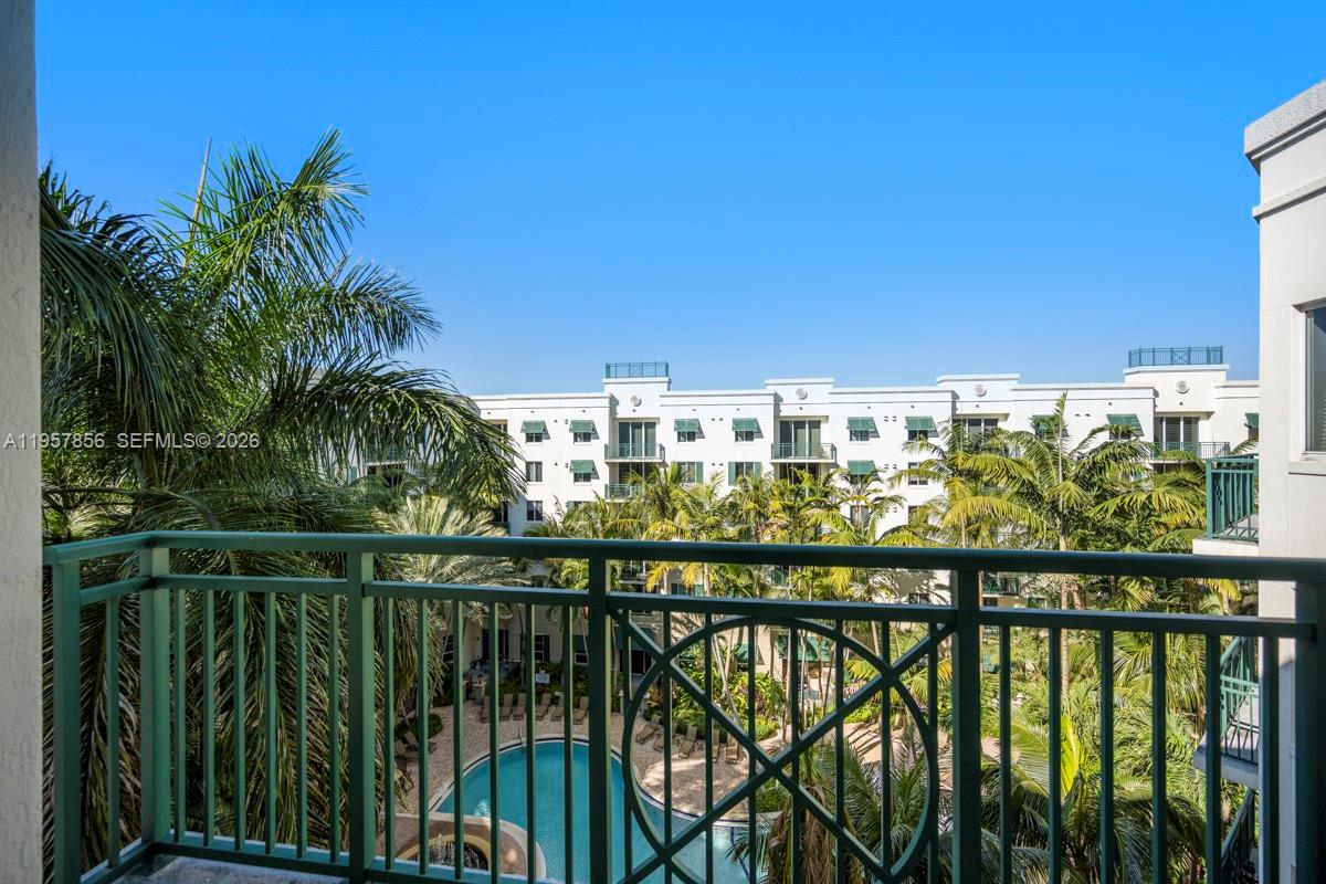 VERANDA CONDO - Residential