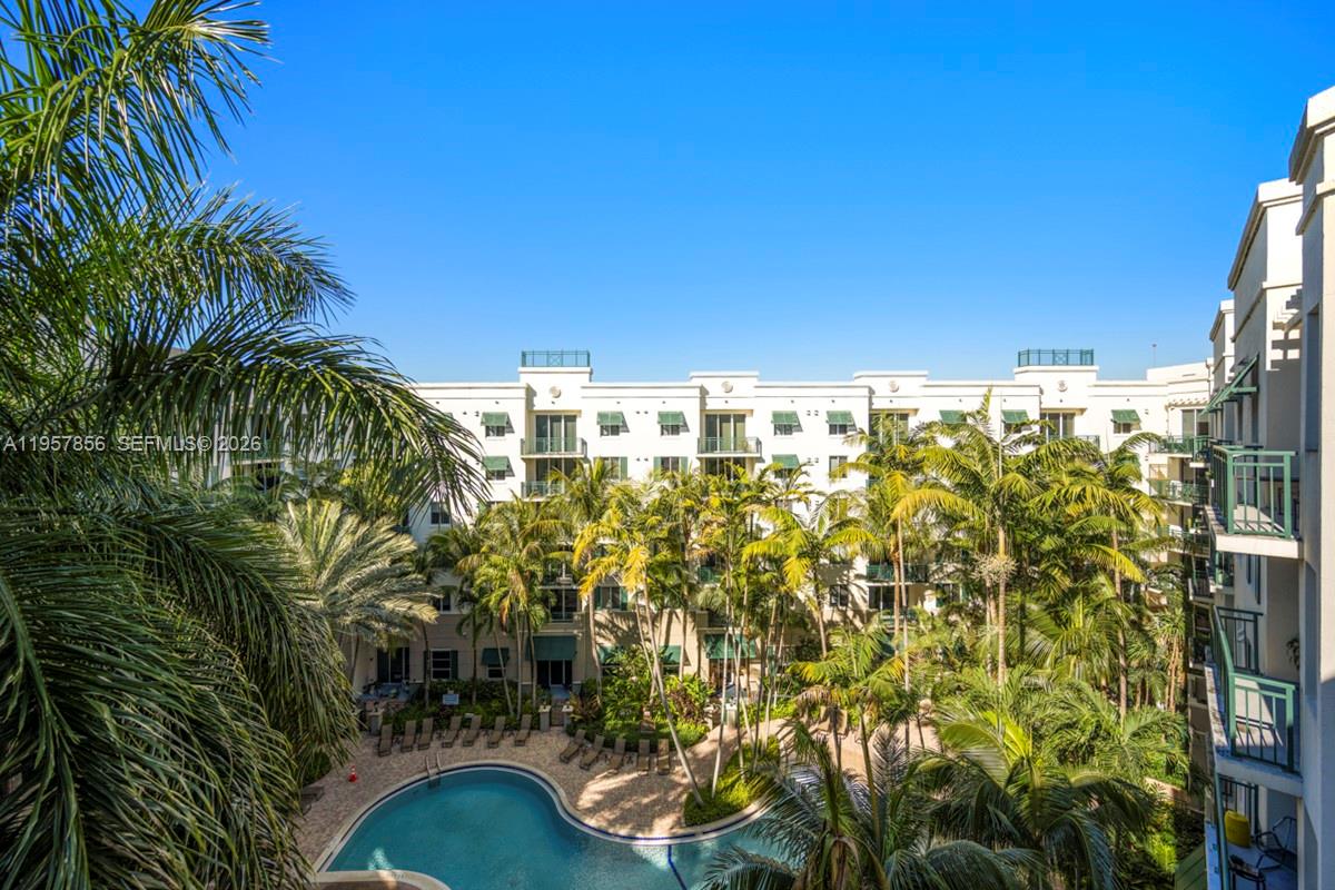 VERANDA CONDO - Residential