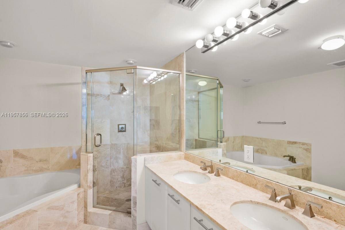 VERANDA CONDO - Residential