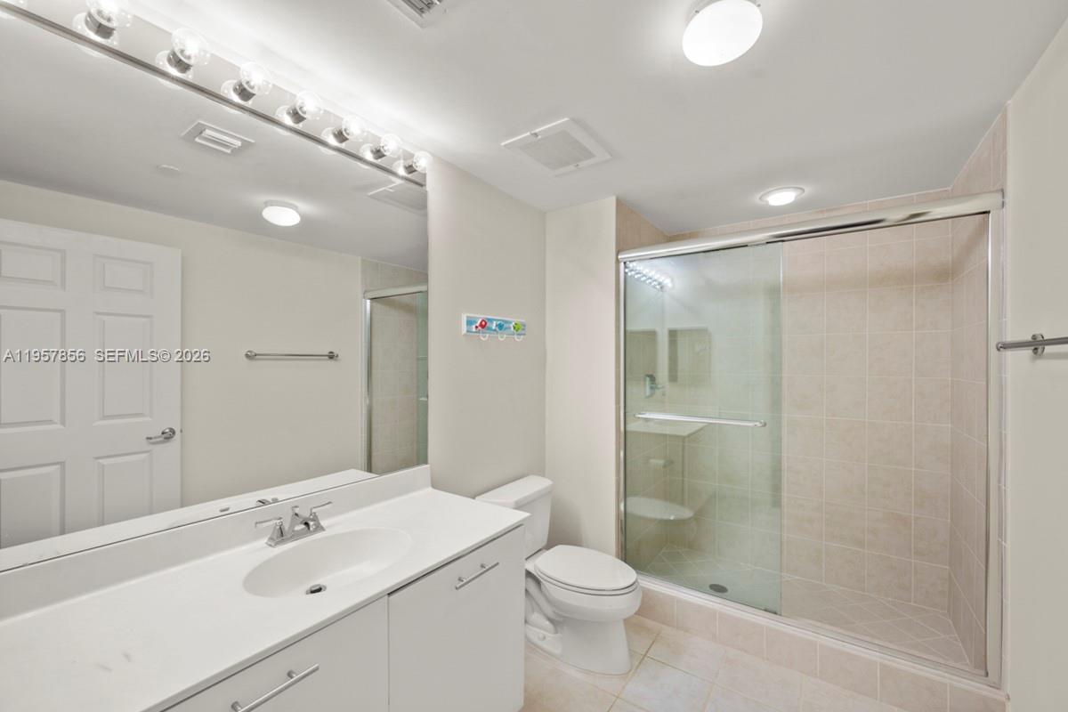 VERANDA CONDO - Residential