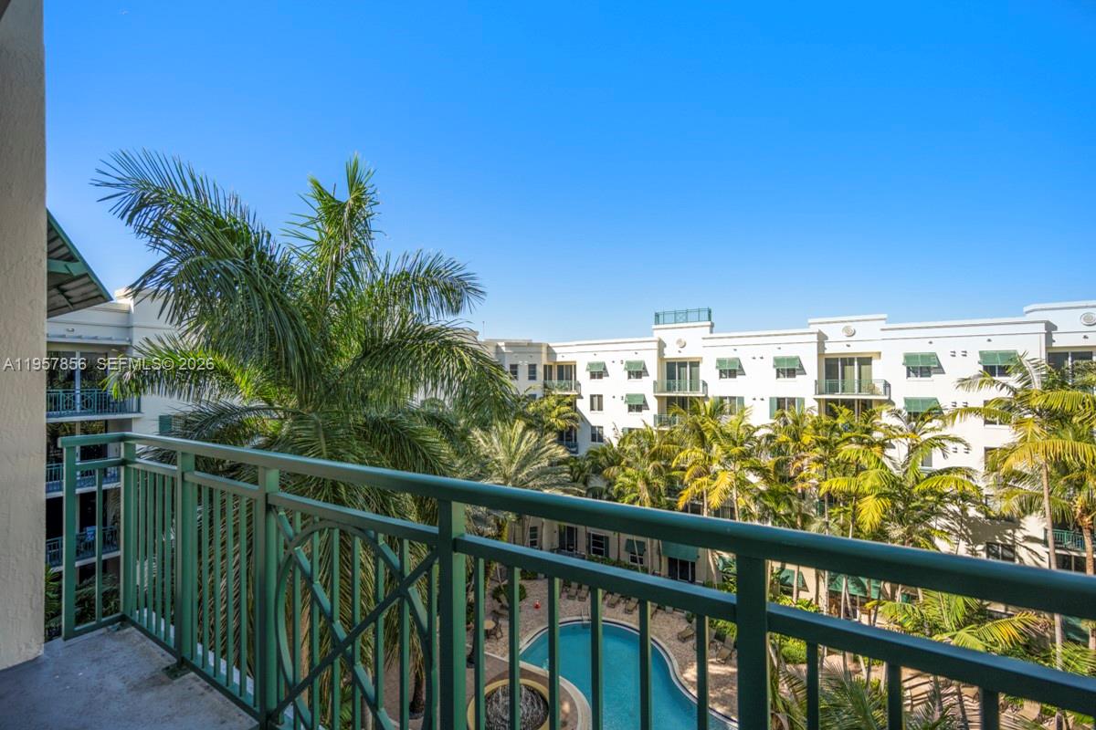 VERANDA CONDO - Residential