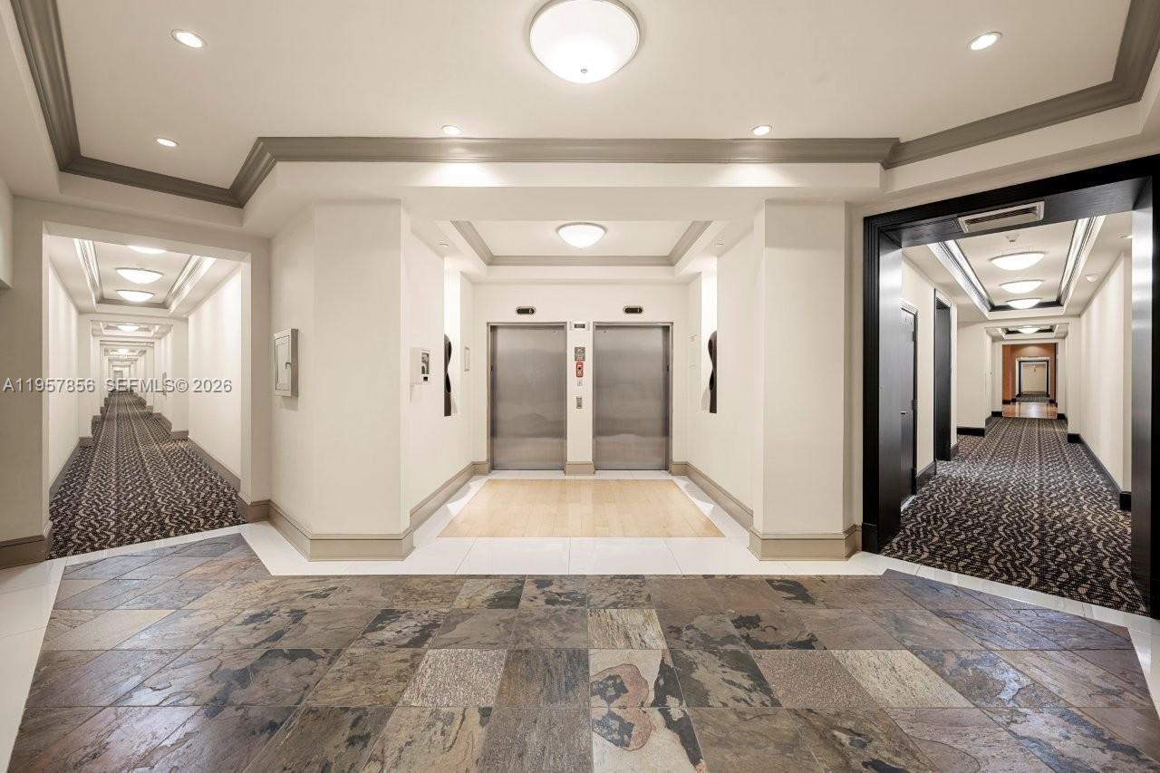 VERANDA CONDO - Residential