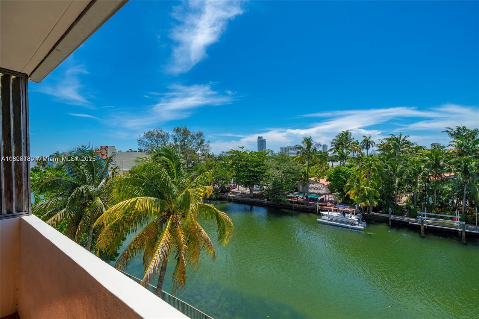 Property for Sale at 4011 N Meridian Ave 38, Miami Beach, Miami-Dade County, Florida - Bedrooms: 1 
Bathrooms: 1  - $339,000