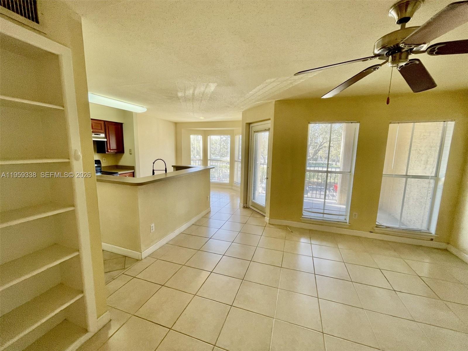 977 Riverside Dr 227