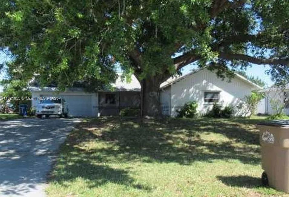 Foreclosure Auction Ends June 26, 2025 at 09:00 AM EST. Well-maintained 2-bedroom, 2-bath home in Cape Coral offering comfort and potential. The list price is the opening bid for the online auction. Sold As-is with Clear Title. Explore more details and submit your bid through Federa Home App.