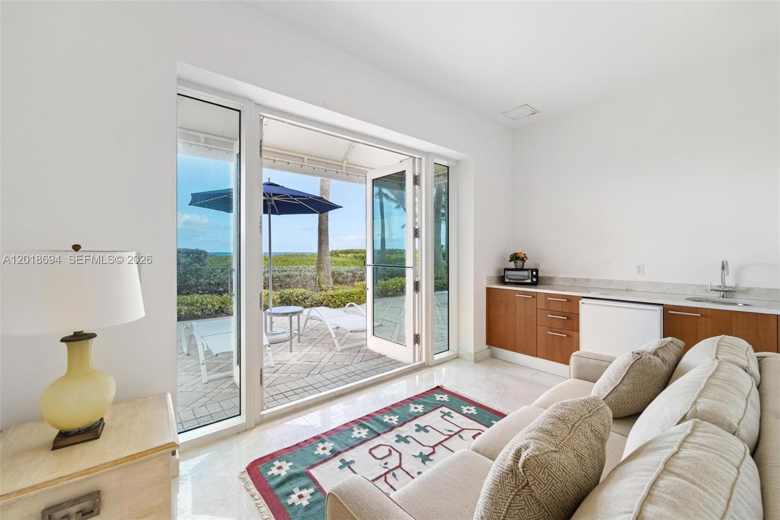 16047 Collins Ave Cabana 5S