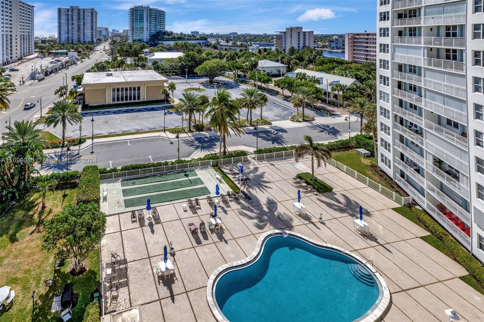 GRANADA HOUSE CONDOMINIUM - Residential Lease