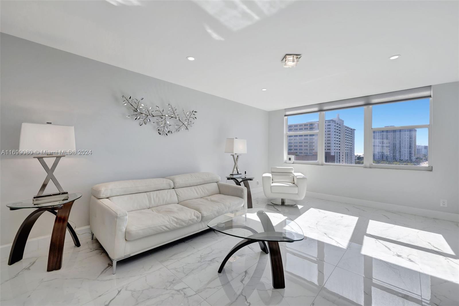 GRANADA HOUSE CONDOMINIUM - Residential Lease