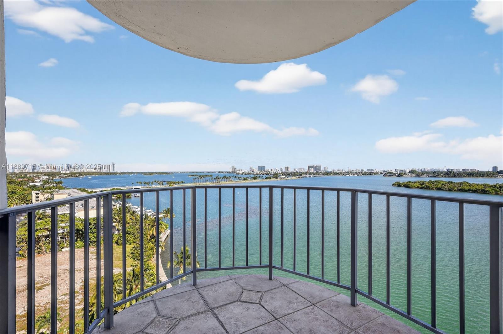 MAJORCA TOWERS CONDO - Residential