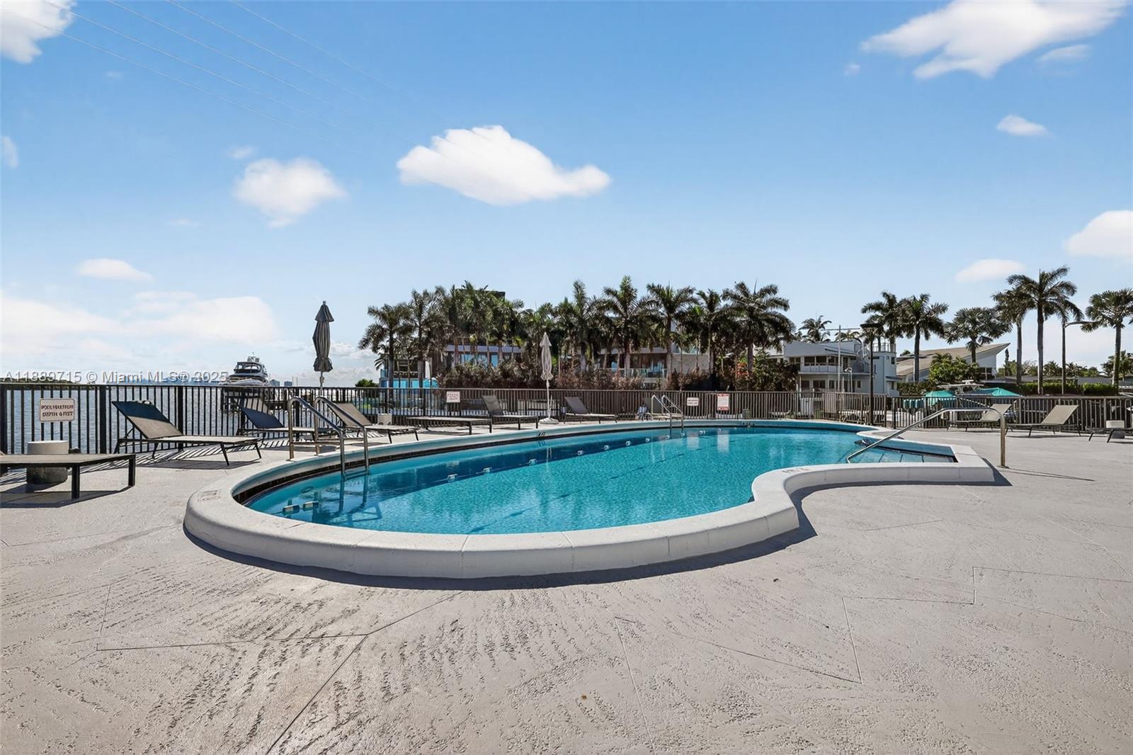 MAJORCA TOWERS CONDO - Residential