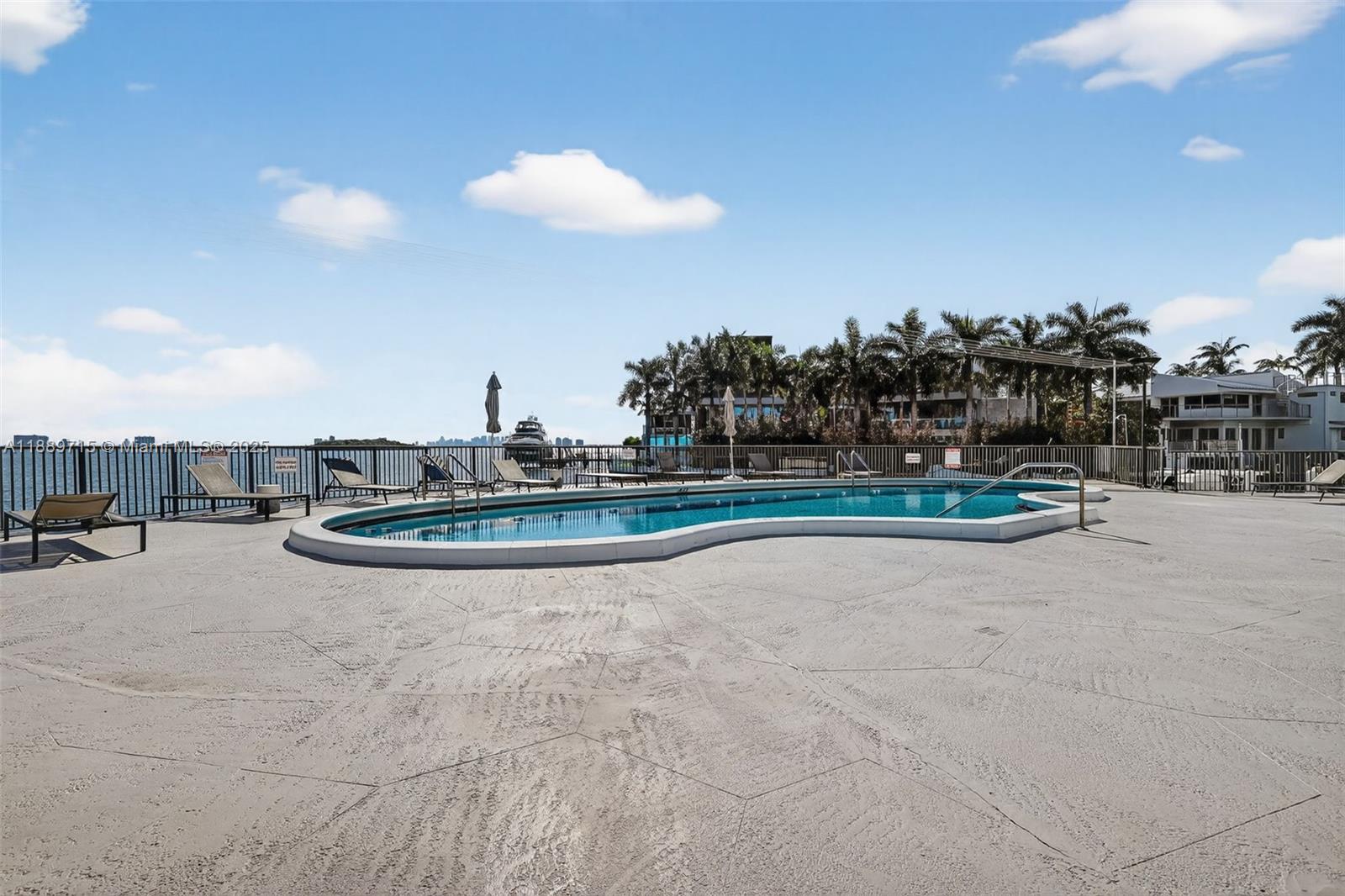 MAJORCA TOWERS CONDO - Residential