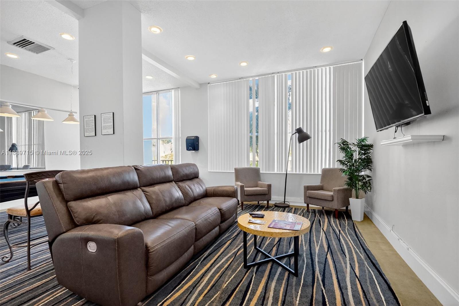 MAJORCA TOWERS CONDO - Residential