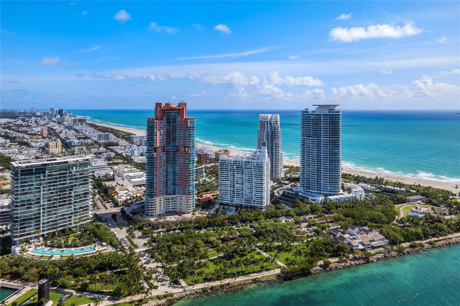 CONTINUUM ON SOUTH BEACH - Residential