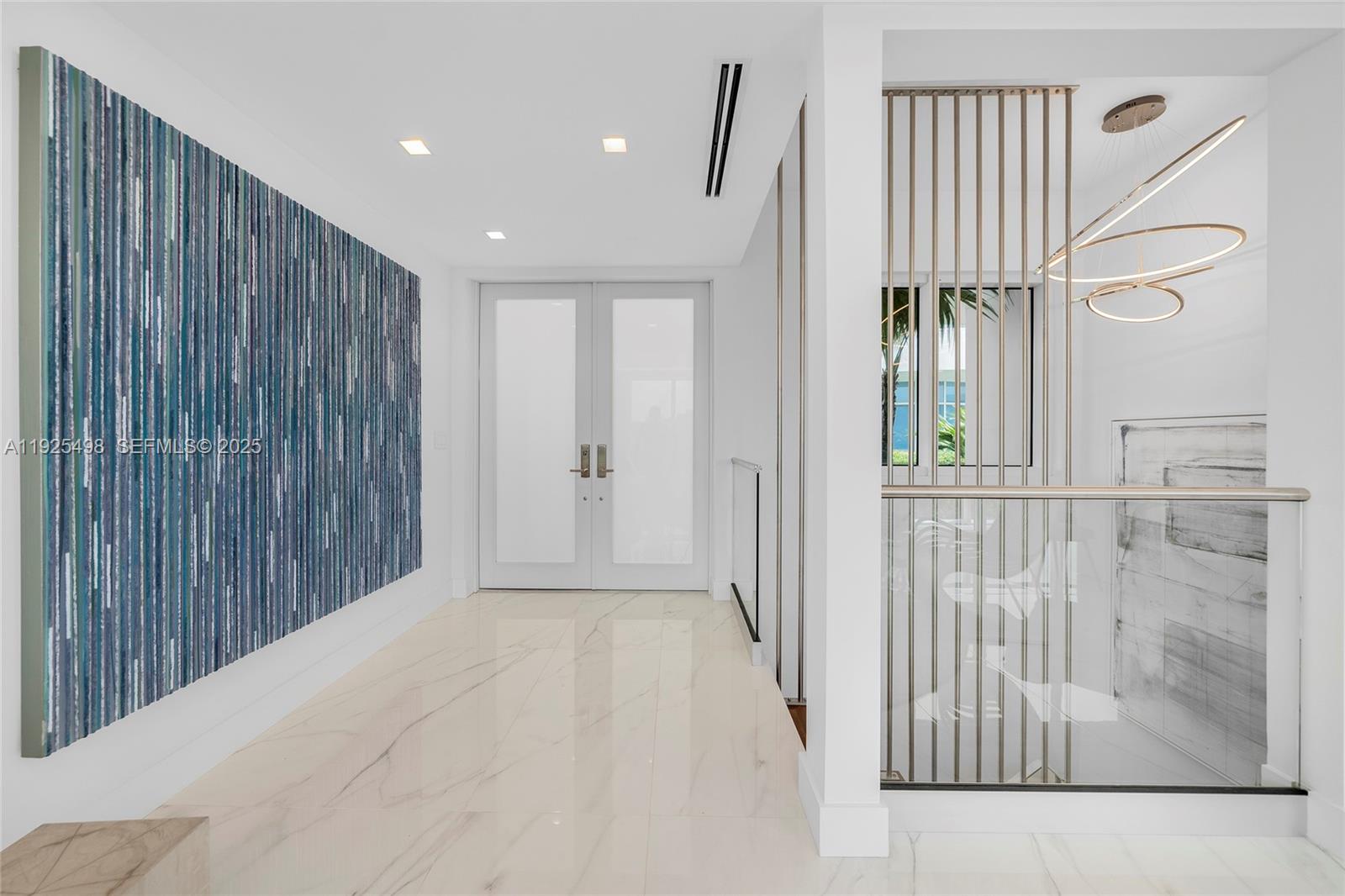 CONTINUUM ON SOUTH BEACH - Residential