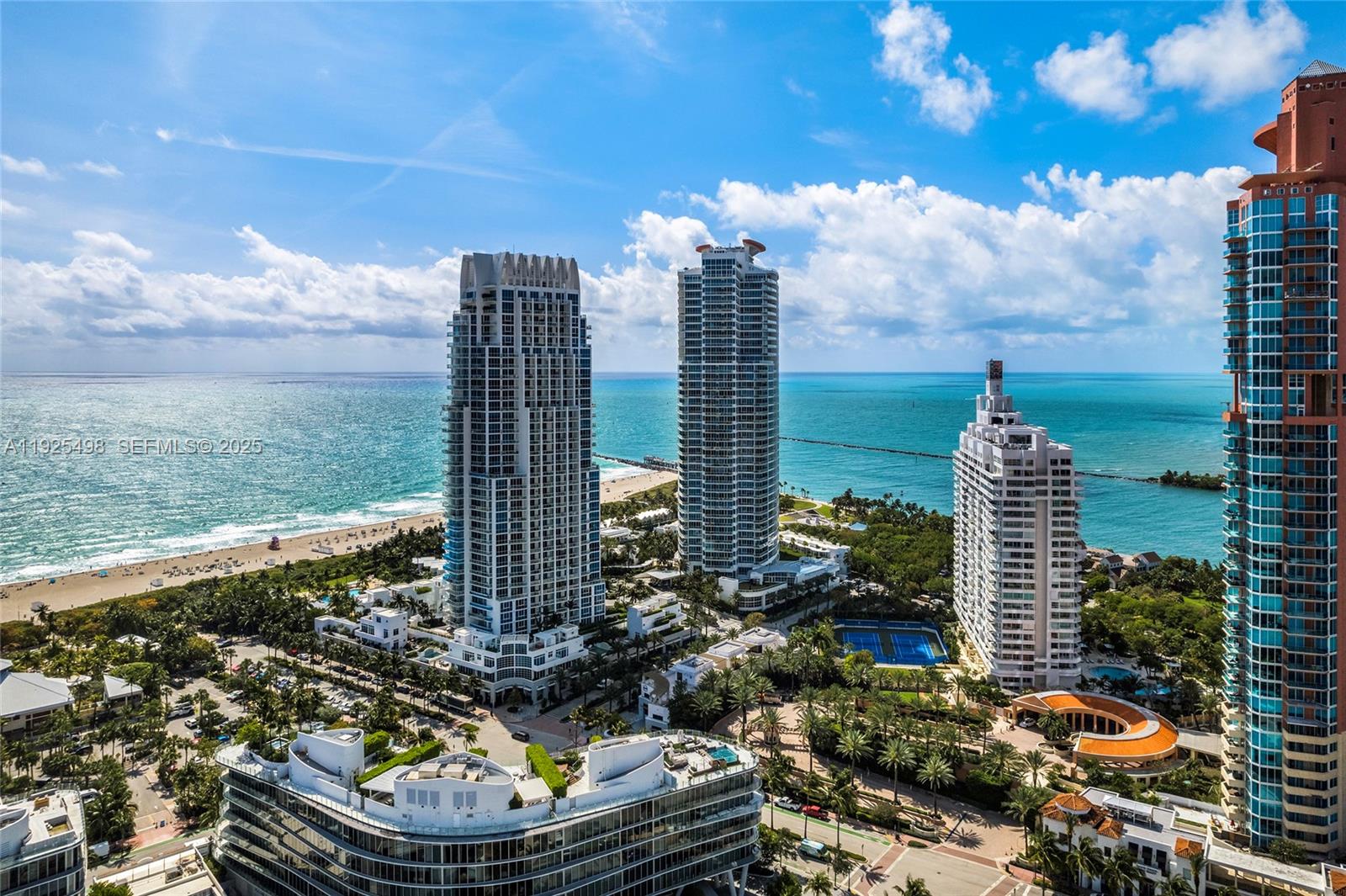CONTINUUM ON SOUTH BEACH - Residential
