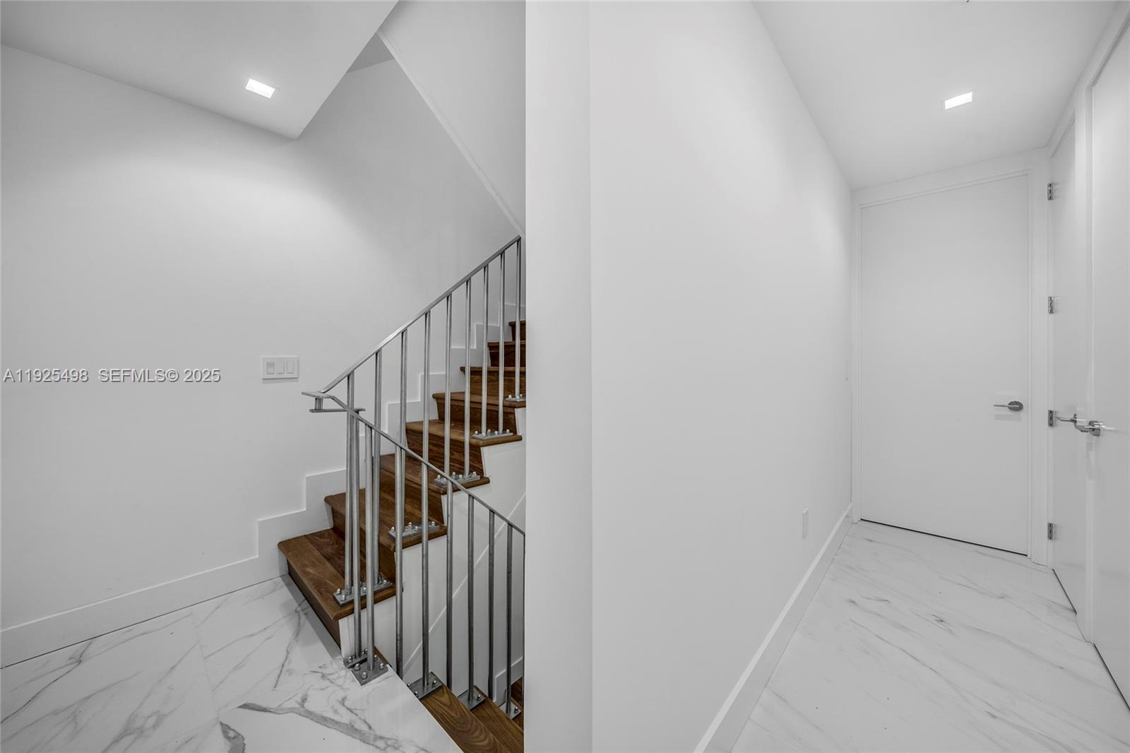 CONTINUUM ON SOUTH BEACH - Residential