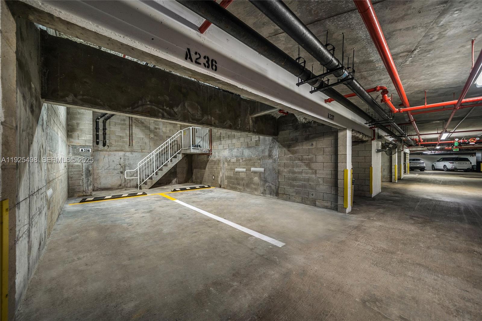 CONTINUUM ON SOUTH BEACH - Residential