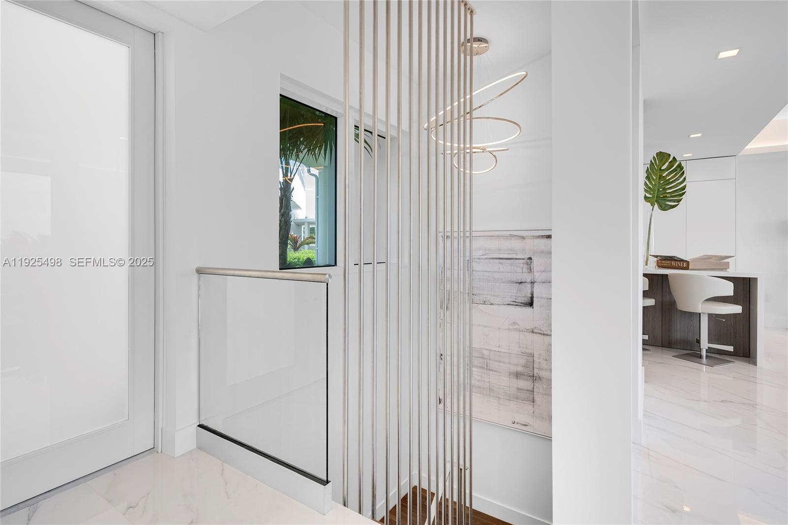 CONTINUUM ON SOUTH BEACH - Residential