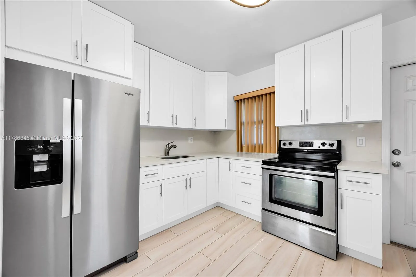 Miami, Florida 33144, United States, 2 Bedrooms Bedrooms, ,1 BathroomBathrooms,Residential,Active,111755