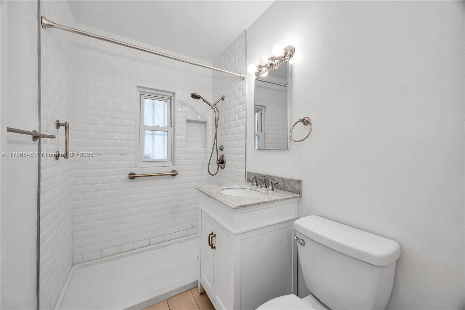 Miami, Florida 33144, United States, 2 Bedrooms Bedrooms, ,1 BathroomBathrooms,Residential,Active,111755