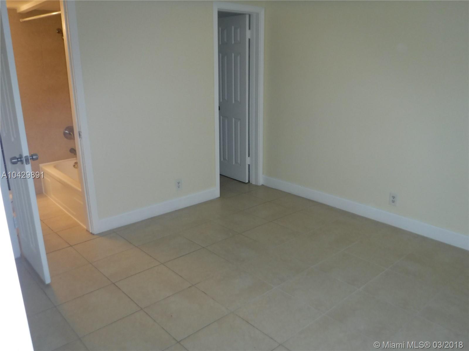 27-49-42 N 200 OF S1/2 OF - Residential Lease