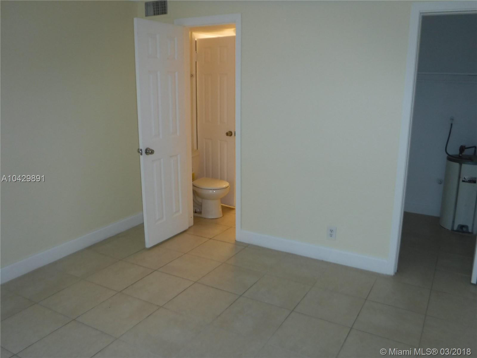 27-49-42 N 200 OF S1/2 OF - Residential Lease