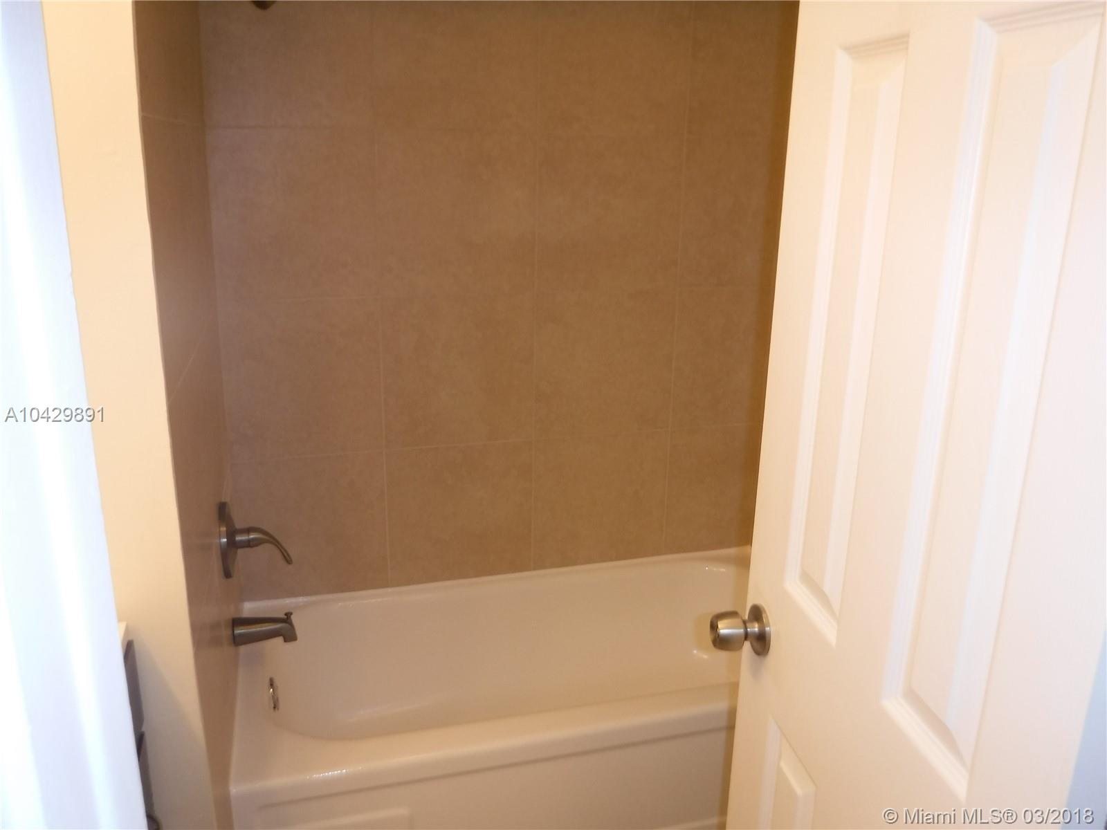 27-49-42 N 200 OF S1/2 OF - Residential Lease