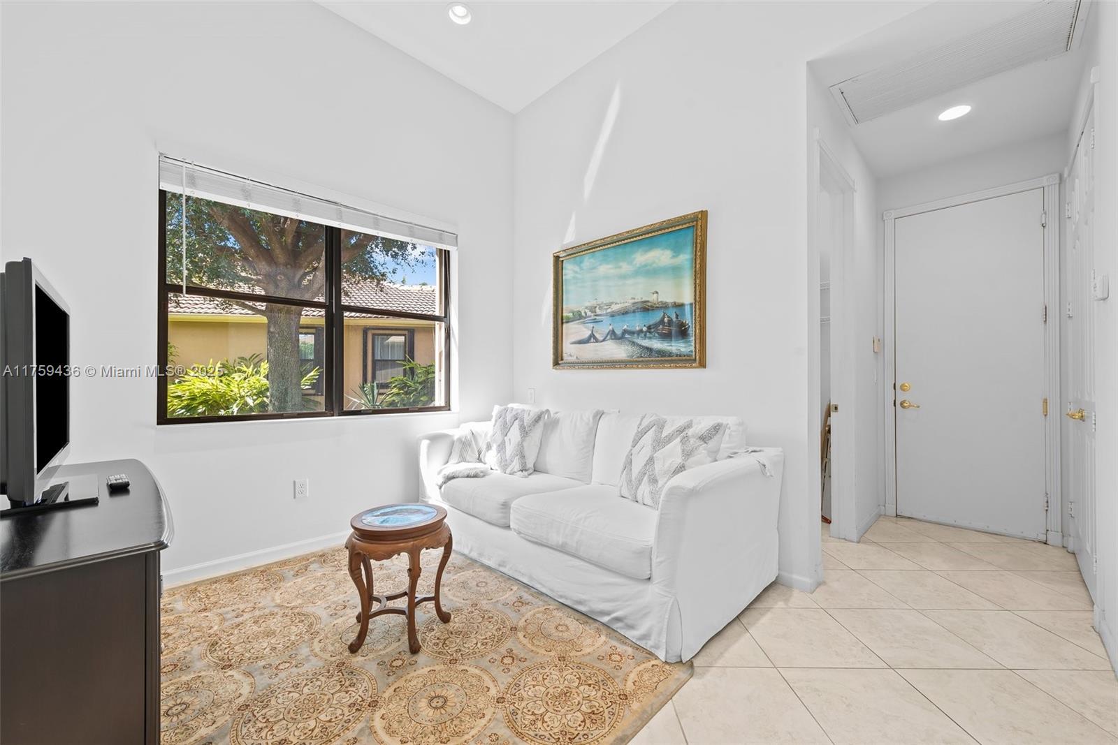 TIVOLI RESERVE - Residential