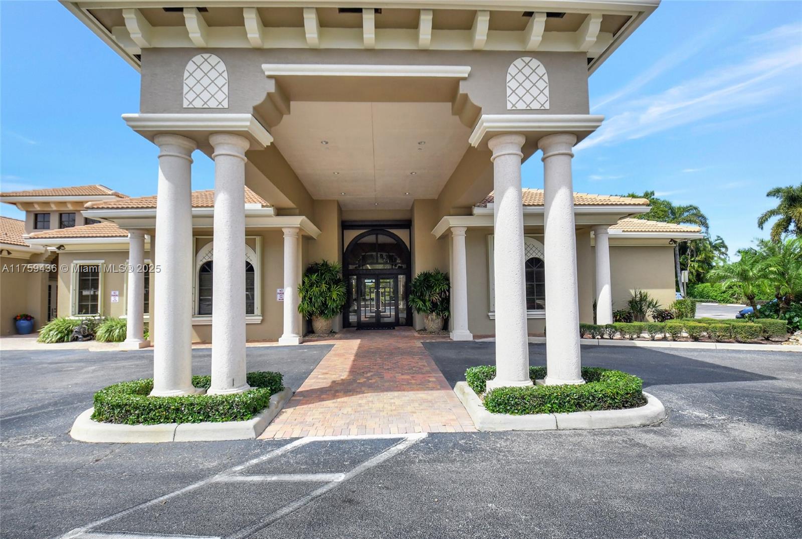 TIVOLI RESERVE - Residential