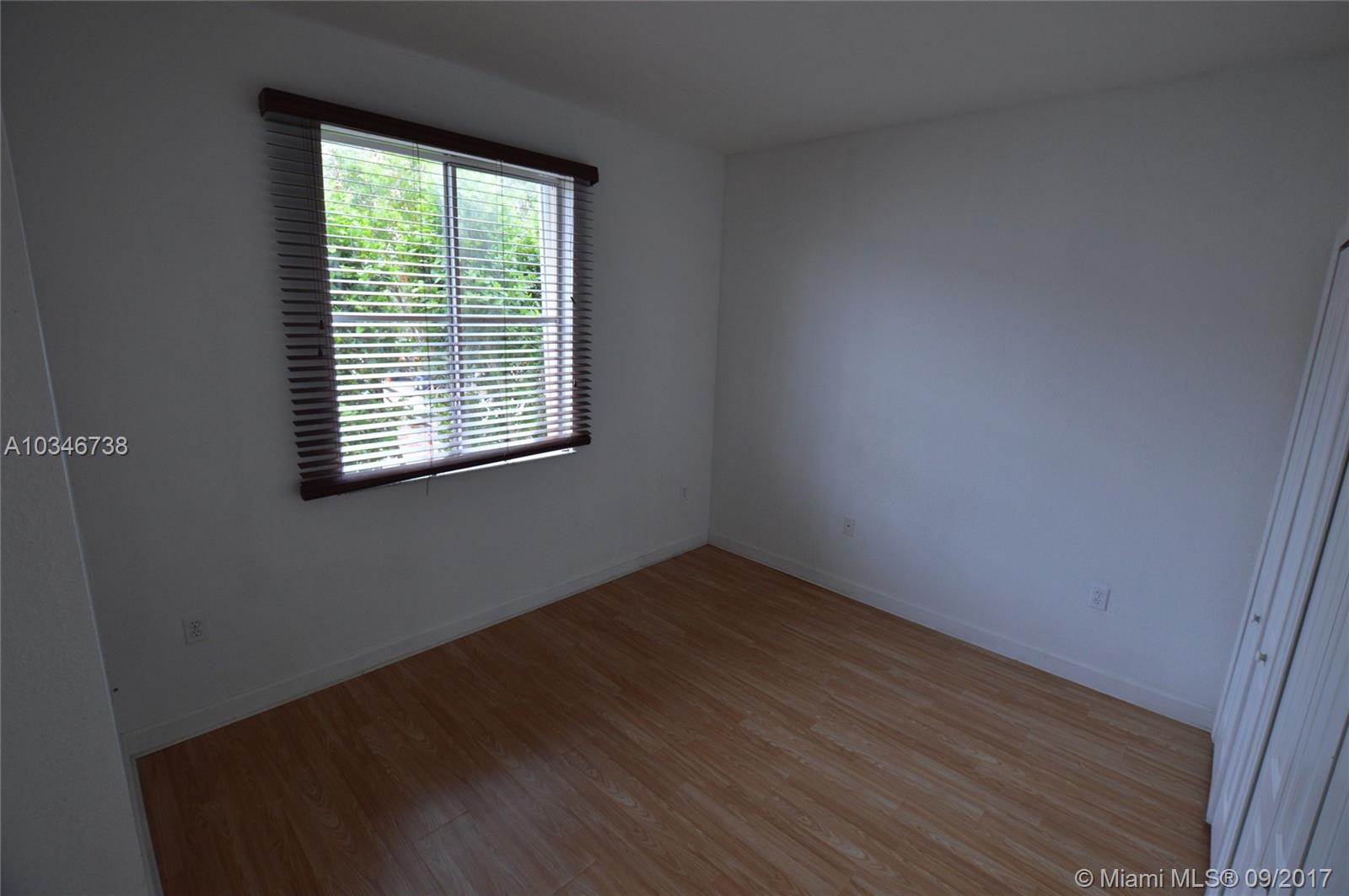SHOMA HOMES AT COUNTRY CL - Residential Lease