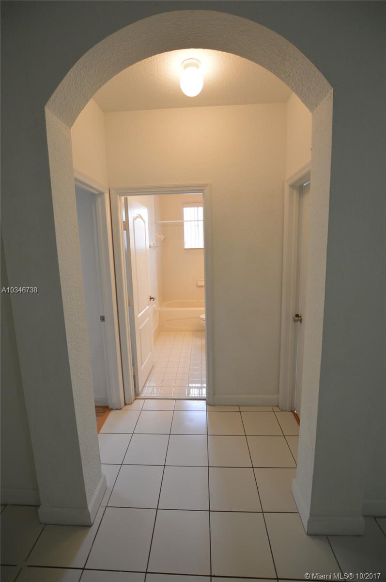 SHOMA HOMES AT COUNTRY CL - Residential Lease
