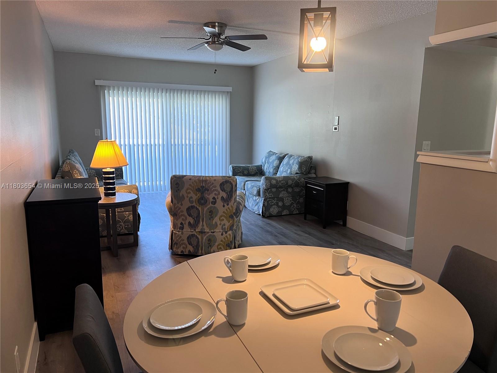 LADO DEL RIO CONDO - Residential