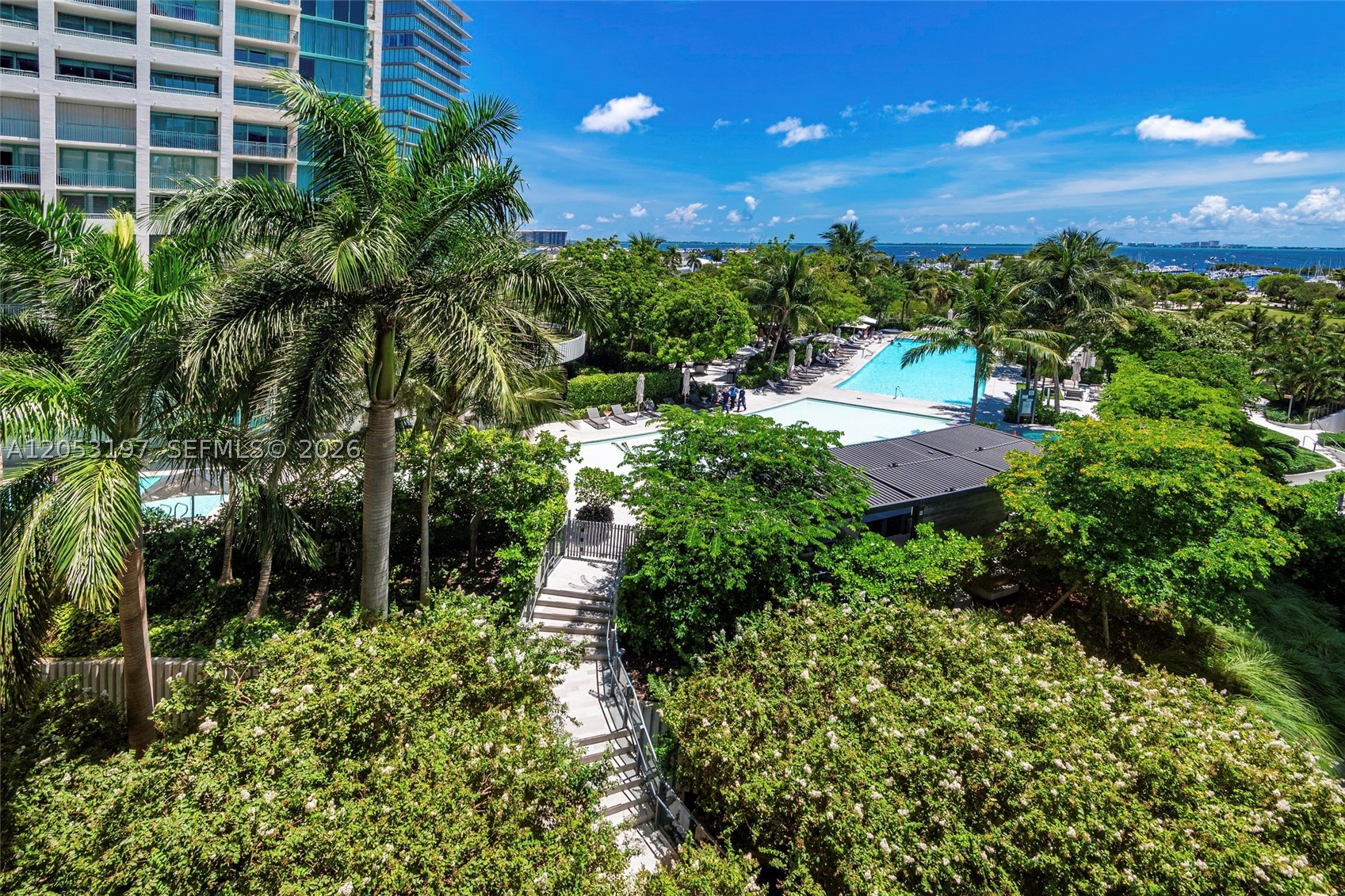 2821 S Bayshore Dr 7B