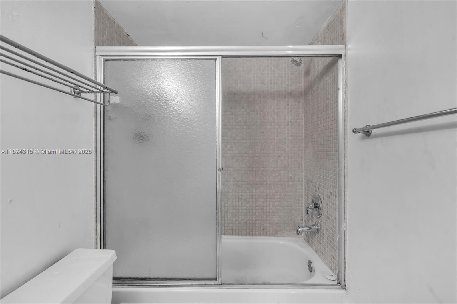 KEYSTONE HARBOR CLUB COND - Residential