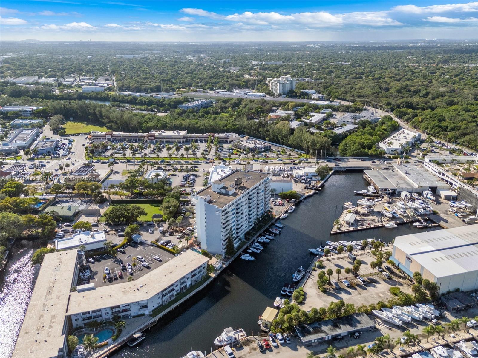 KEYSTONE HARBOR CLUB COND - Residential