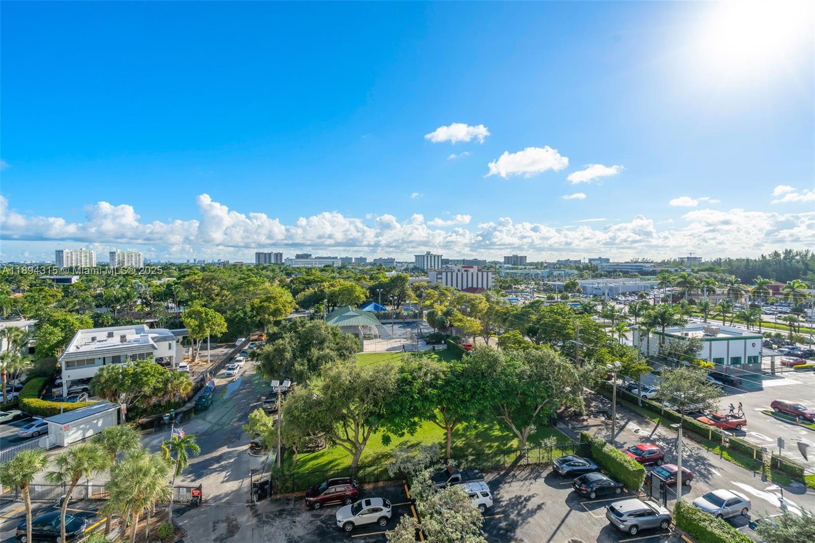 KEYSTONE HARBOR CLUB COND - Residential