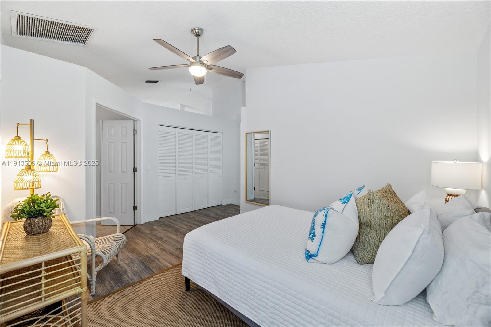 SEA OATS OF JUNO BEACH CO - Residential Lease