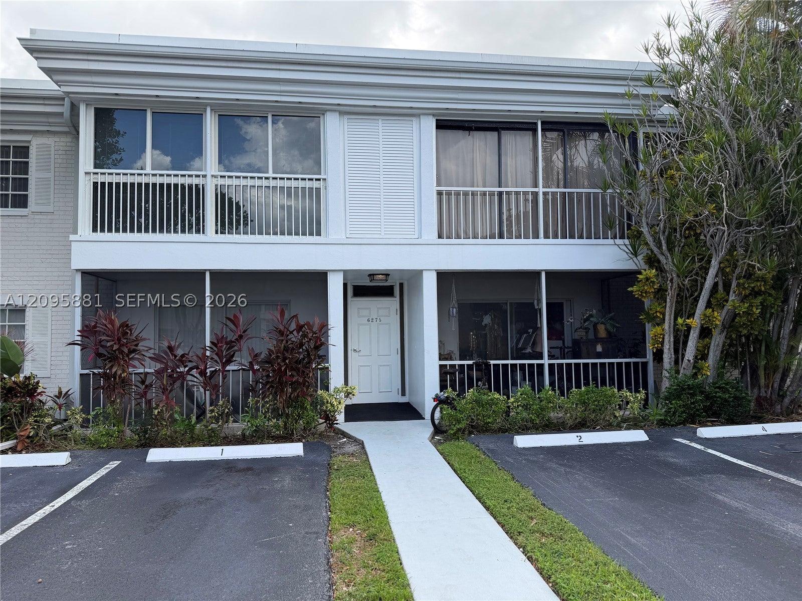 6275 Bay Club Dr 2