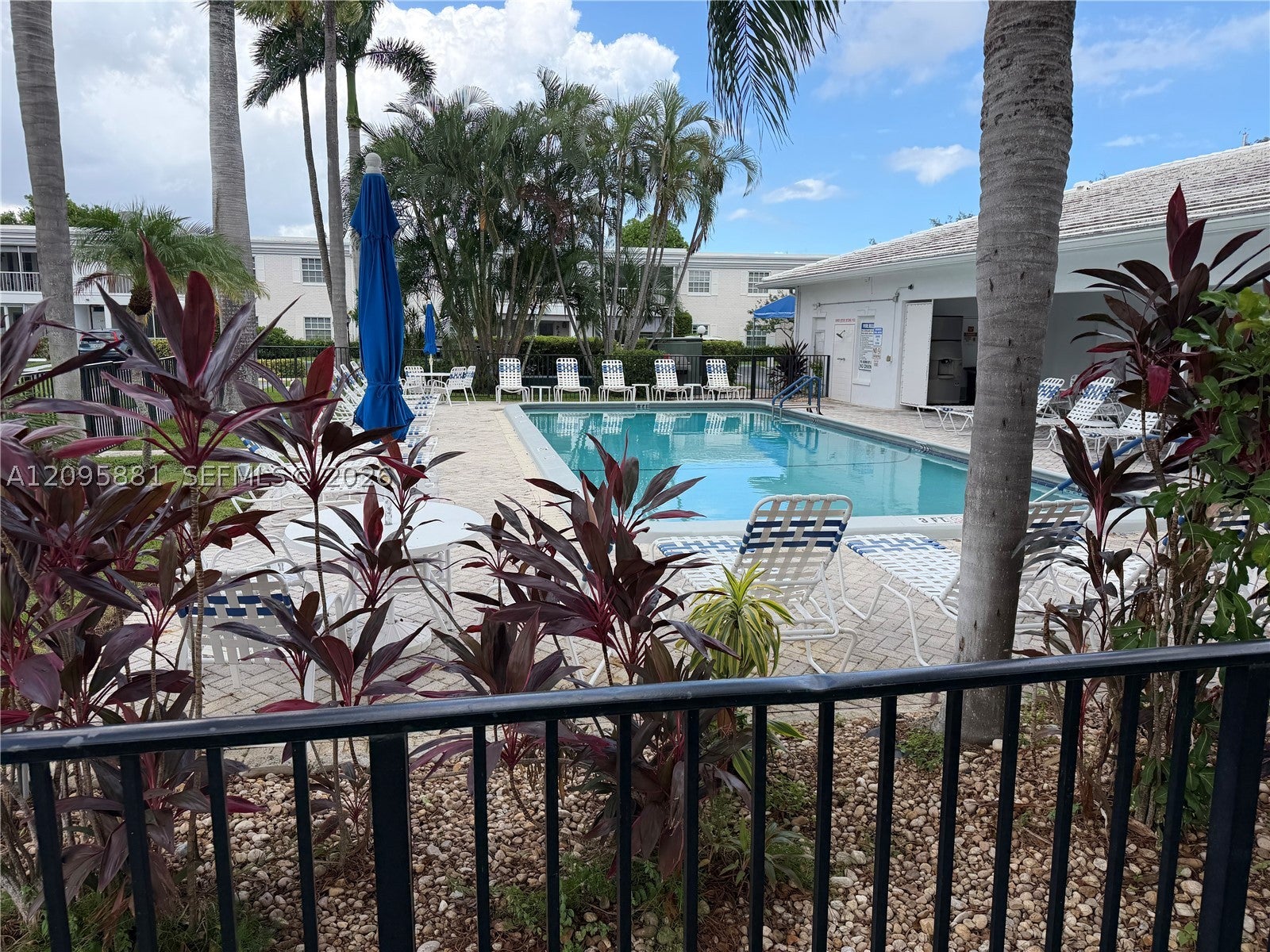 6275 Bay Club Dr 2