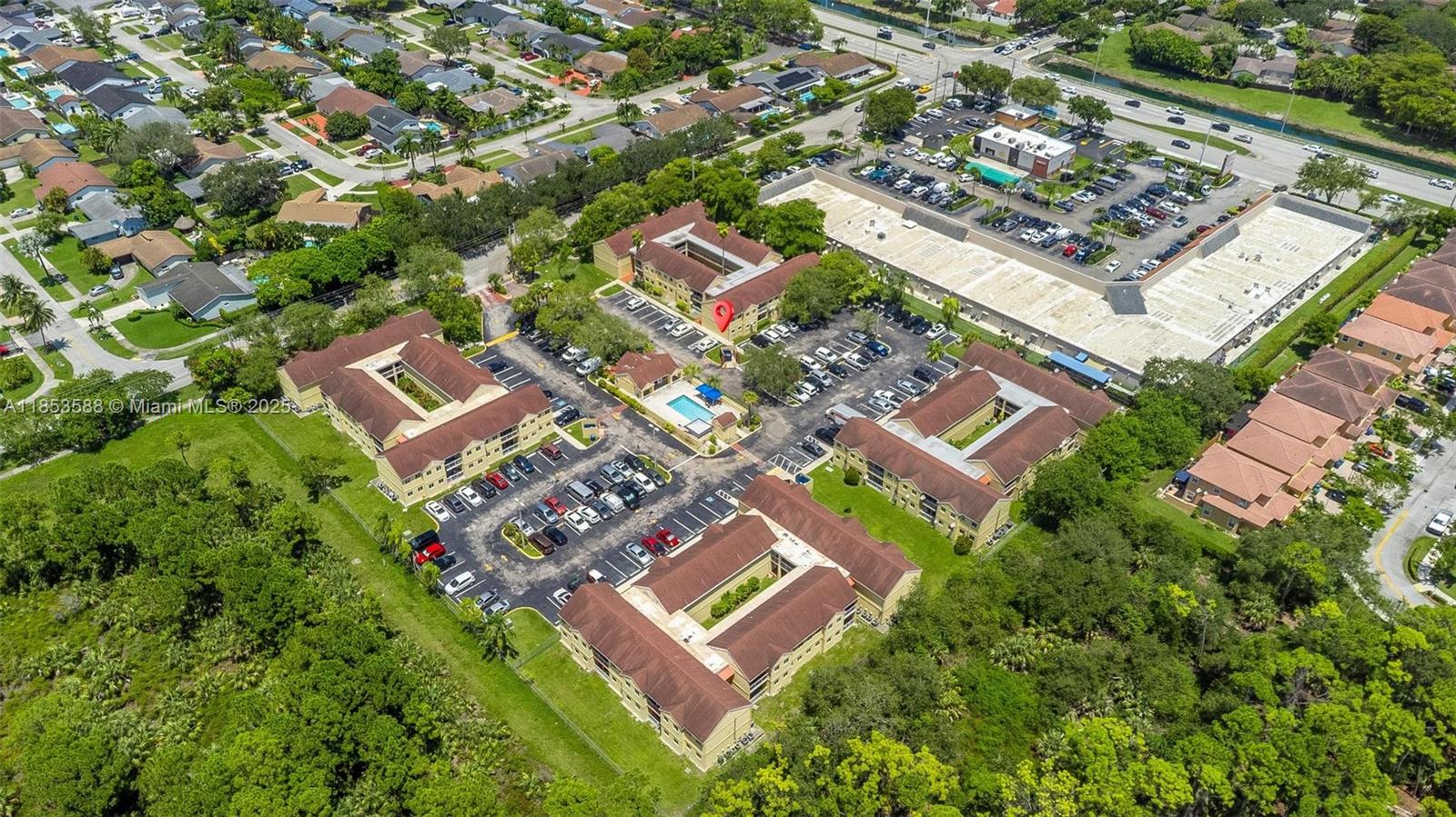 WILLOW WALK OF KENDALL CO - Residential