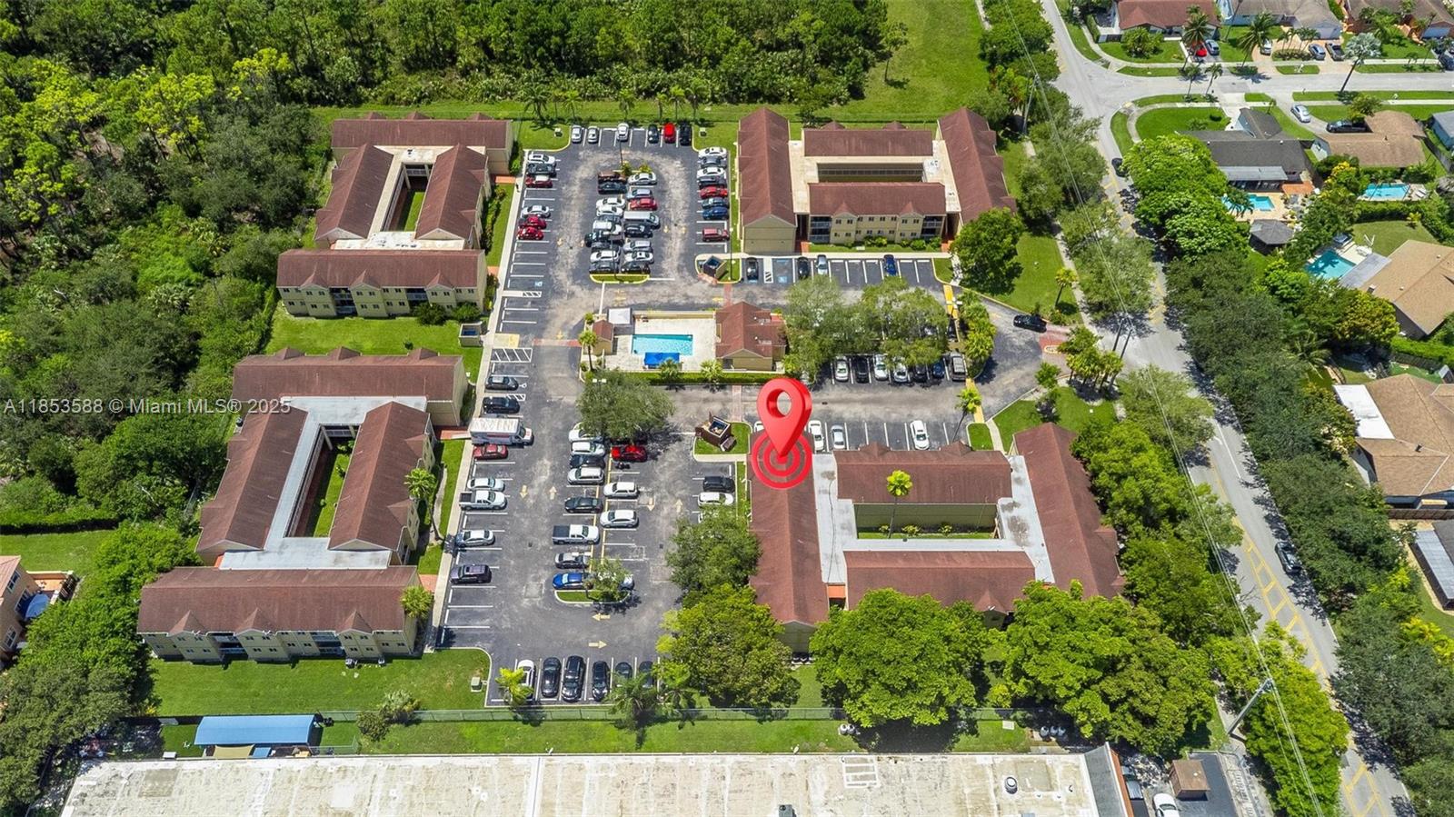 WILLOW WALK OF KENDALL CO - Residential