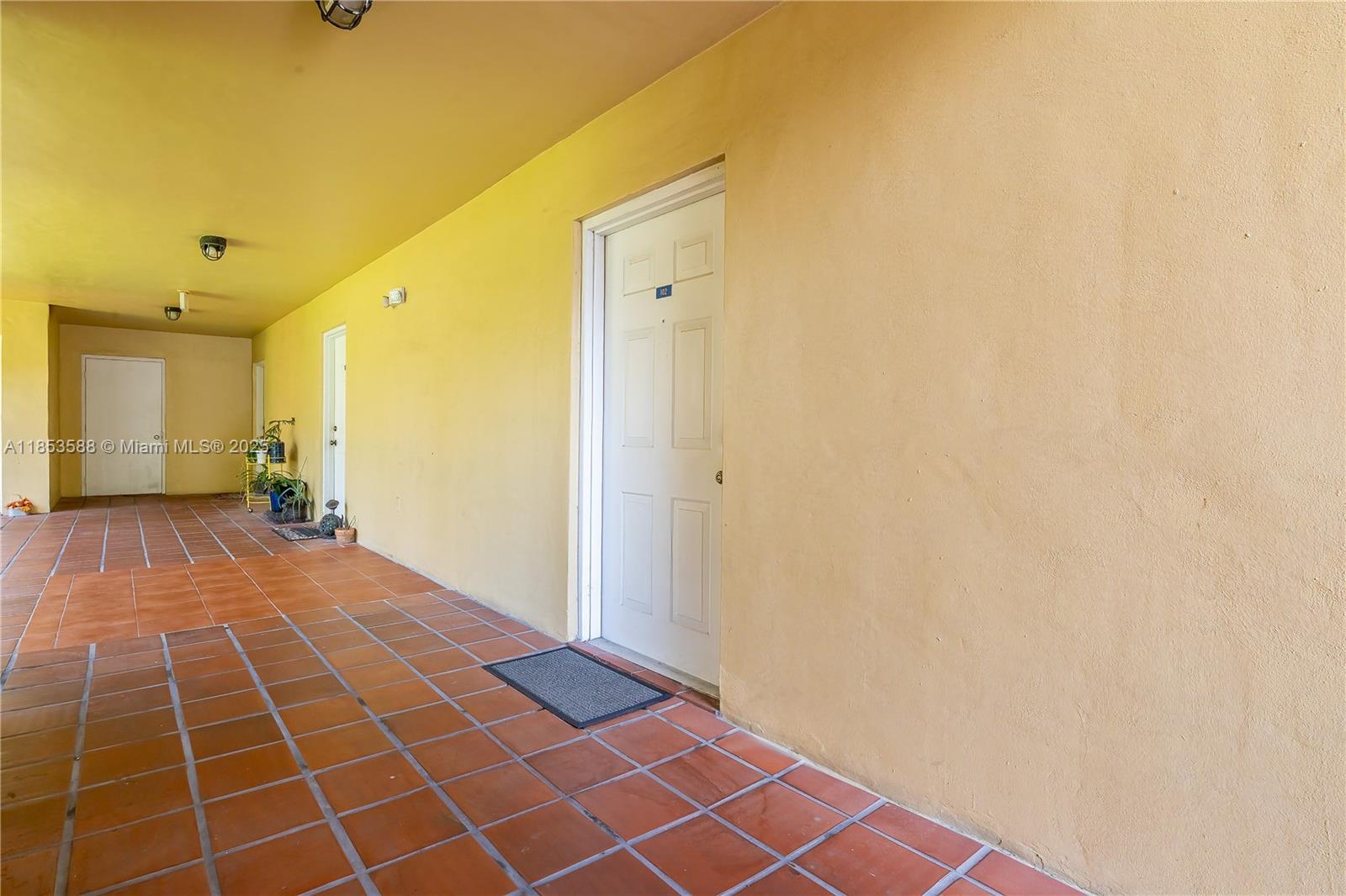 WILLOW WALK OF KENDALL CO - Residential