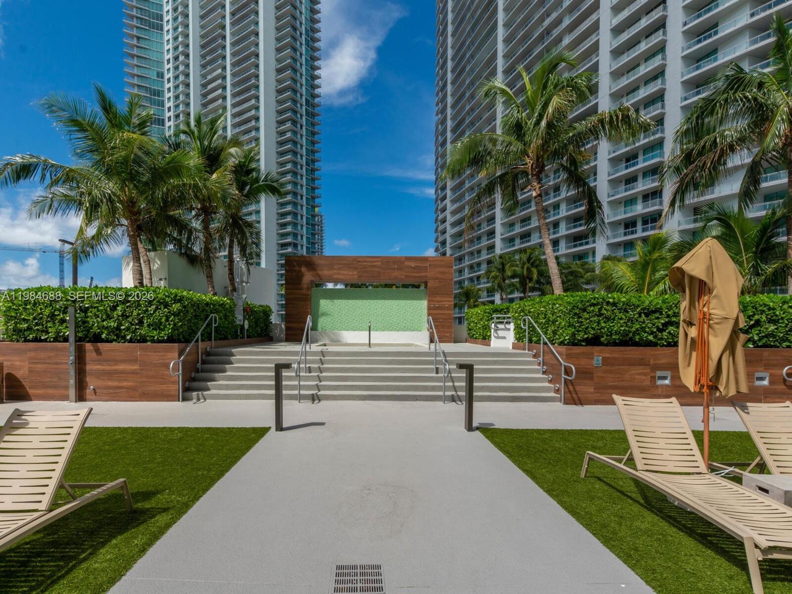 WIND CONDO - Residential Lease