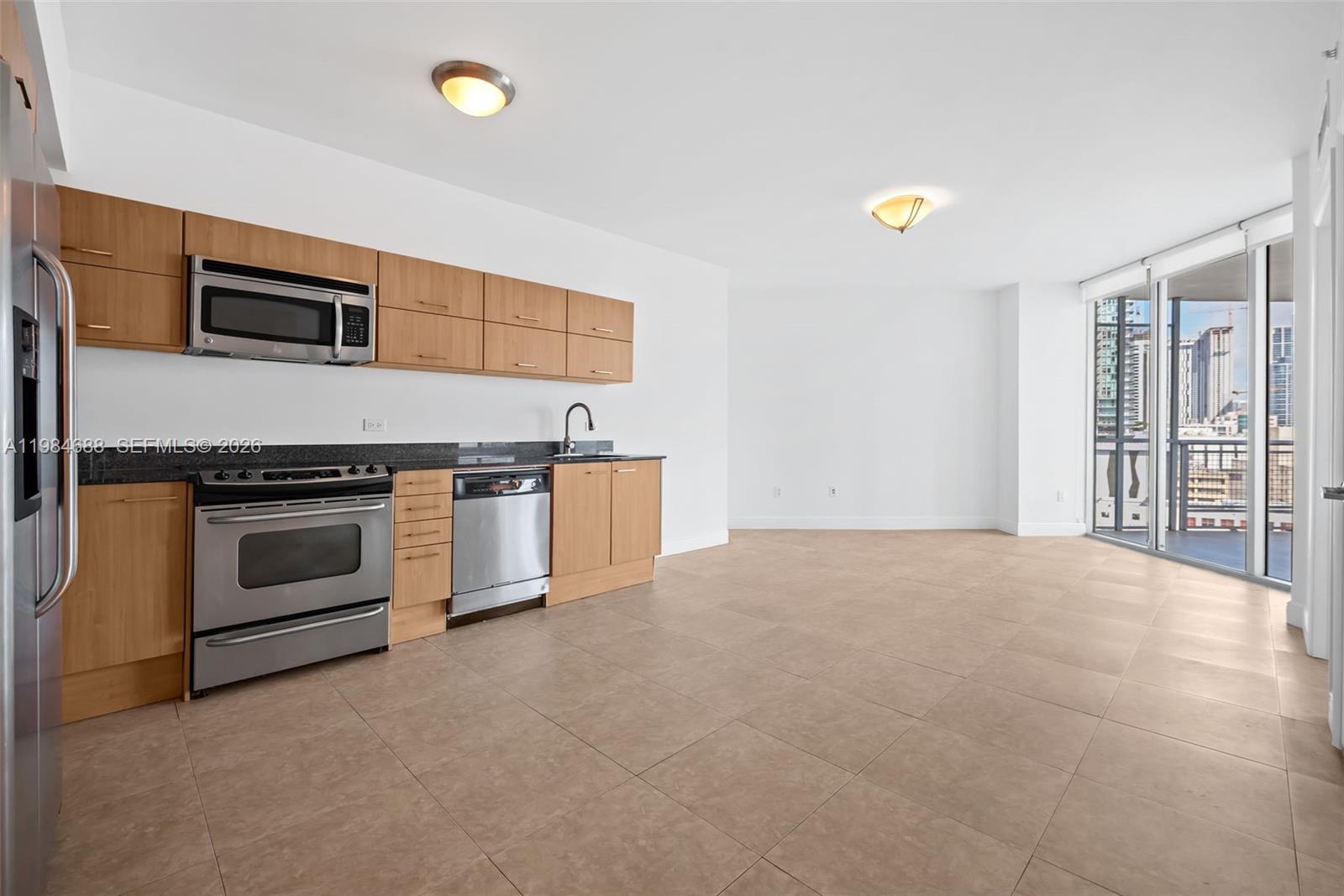 WIND CONDO - Residential Lease