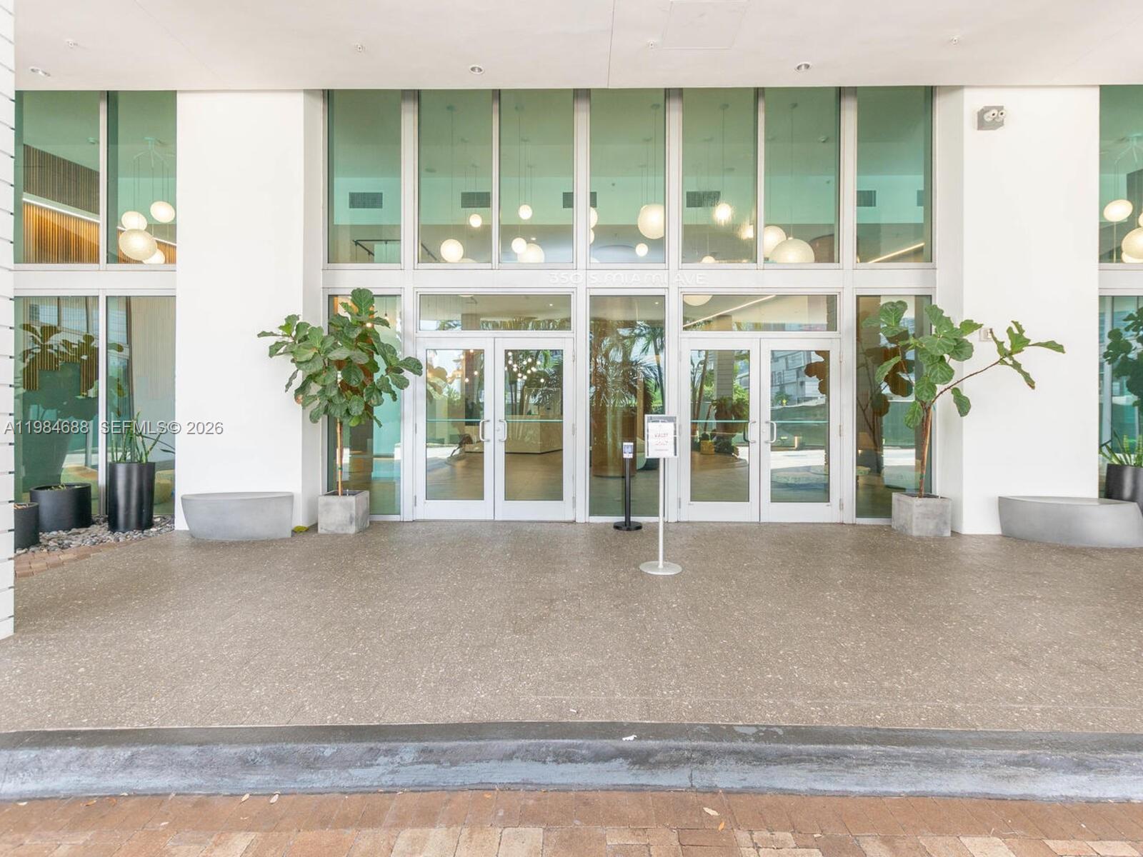 WIND CONDO - Residential Lease